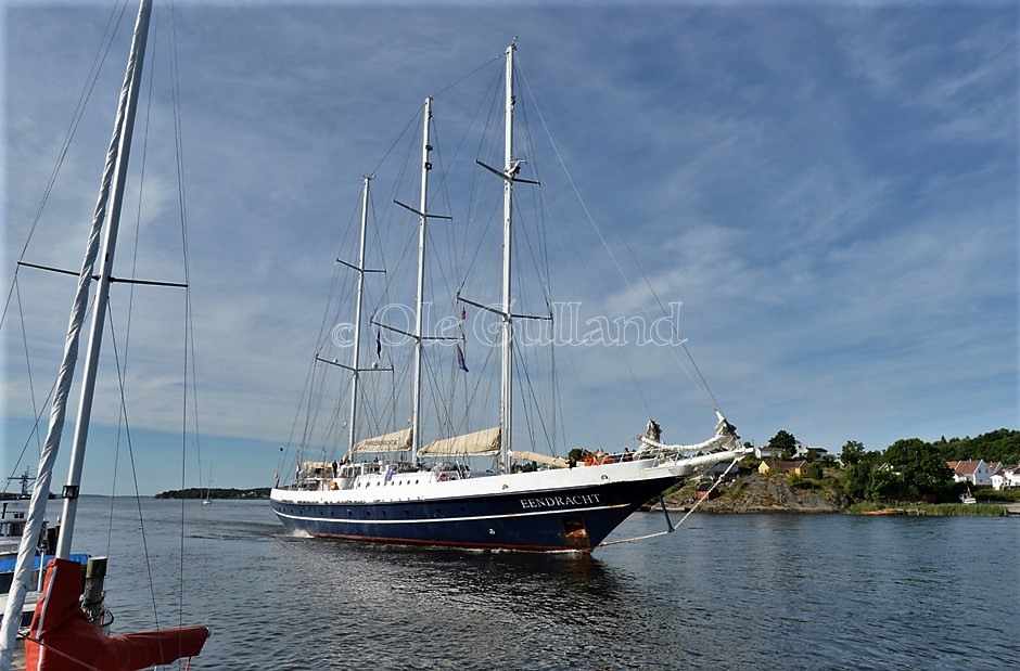 Eendracht ankommer Fredrikstad , her ved Vaterland