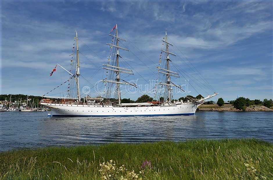 Statsraad Lehmkuhl ankommer Fredrikstad