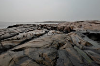 Svaberg i lett regnvær , Vesterøy
