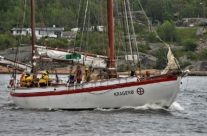 Colin Archer skjøyta » Kragerø » her i Kjøkøysundet , Kråkerøy