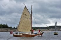 Seilskøyta » Løperen » ved Puttesundbrua , Kråkerøy