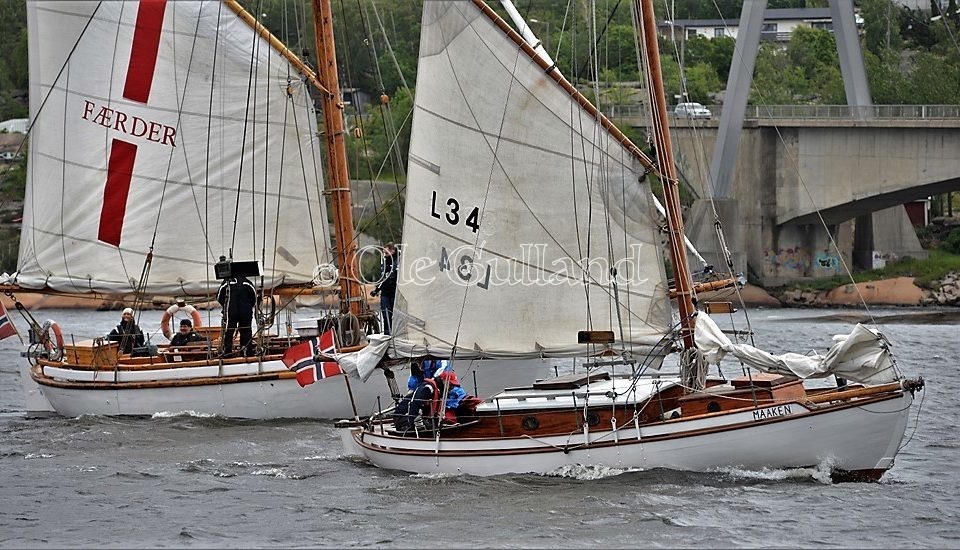 Seilbåtene «Færder » og » Maaken » ved Puttesundbrua Kjøkøy , Kråkerøy