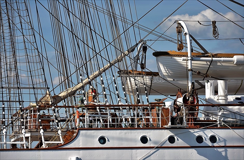 Detaljer på dekk «Statsraad Lehmkuhl»