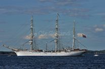 «Statsraad Lehmkuhl» Har ankret opp på Ramsø-flaket i påvente om å komme til Fredrikstad.