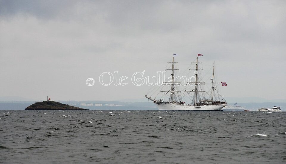 Statsraad Lehmkuhl her ved Veslekalven (Rauer) på vei til Skjærhalden